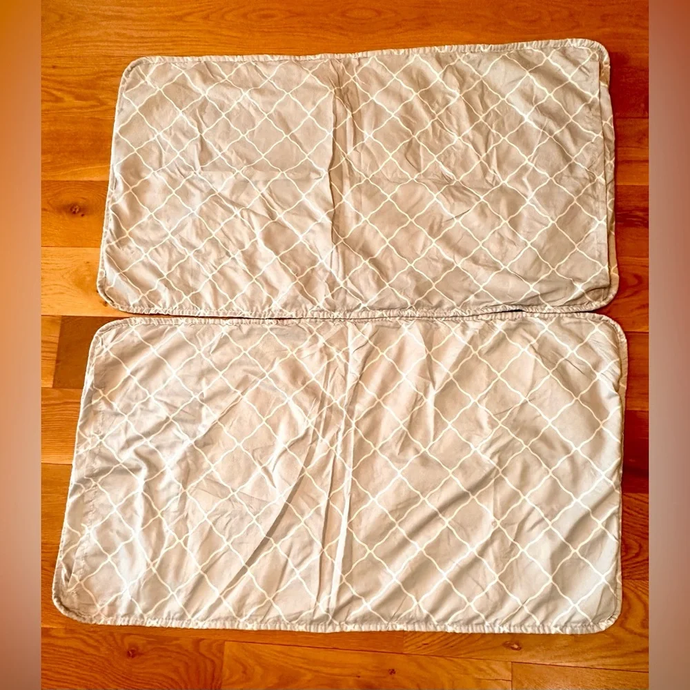 Quilted Floral Yellow/Gray/White King Pillow Sham Set 20x36
